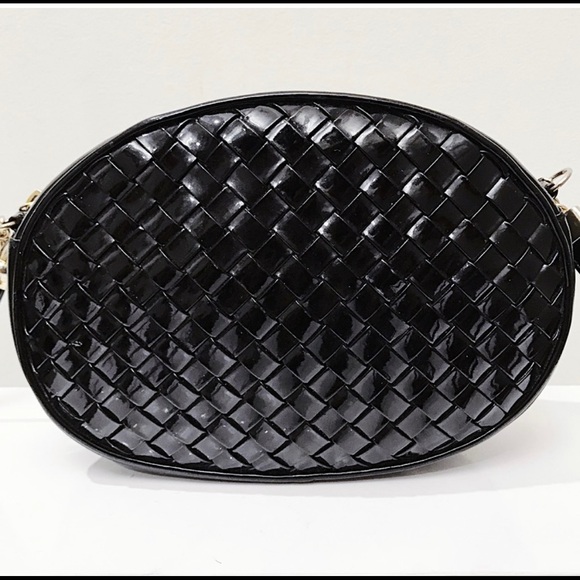 Bottega Veneta Handbags - Bottega Veneta Vintage Intreciatto Bag - excellent condition!